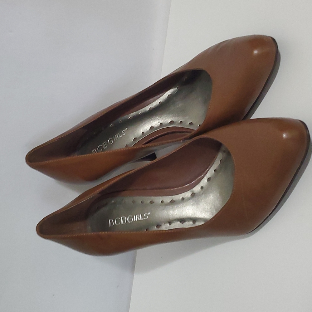 BCBGirks Brown Heels 7B